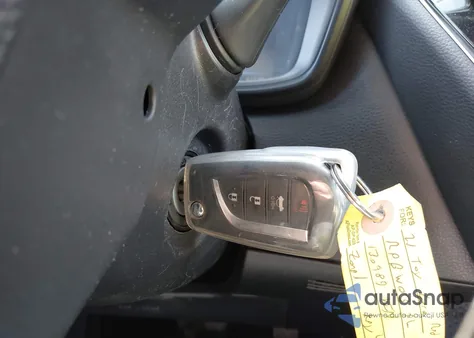 2021 Toyota Corolla Le from USA, damaged, VIN JTDEPMAE9MJ130989